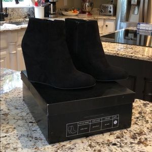 NWB Black suede booties, size 7.5